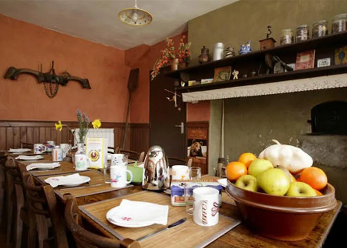 Le Poujastou Bed and Breakfast 3*