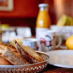 Le Poujastou Alojamento de Acomodação e Pequeno-almoço 3*
