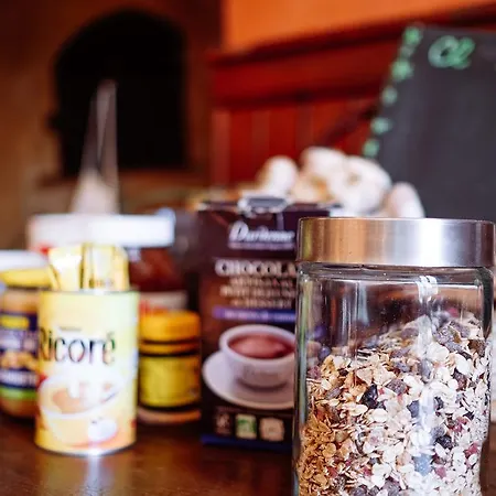 勒普杰斯塔旅馆 3* Juzet-de-Luchon