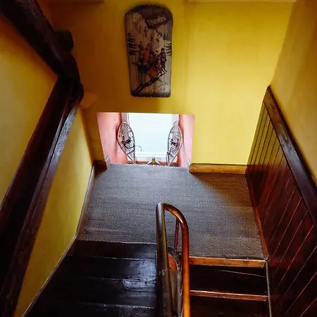 Bed & Breakfast Le Poujastou 3*